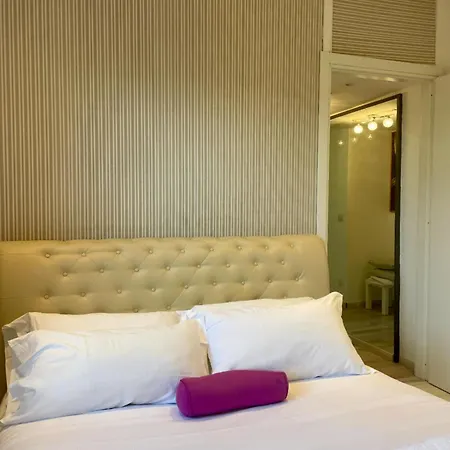 Bnbook Martina's House